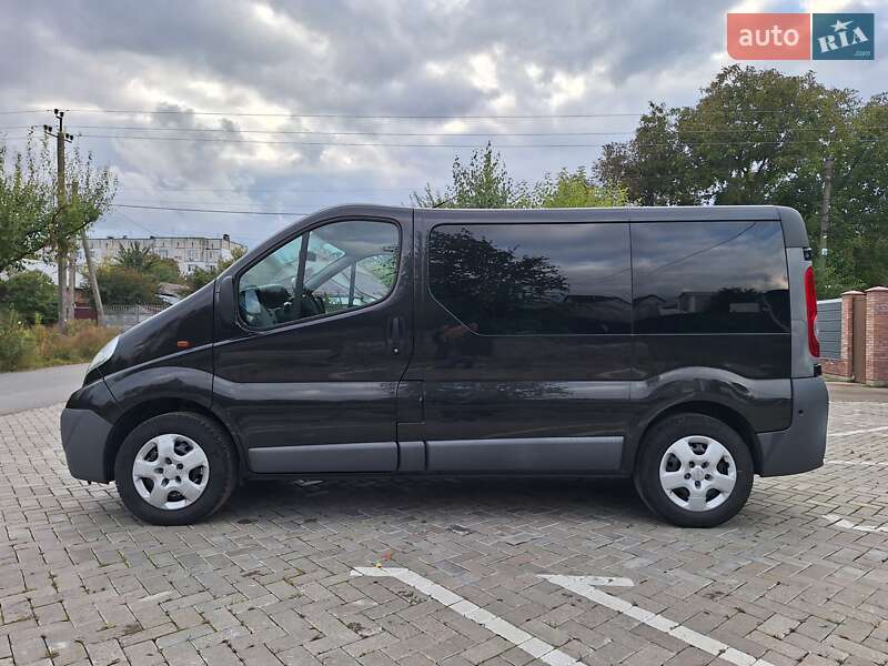 Мінівен Opel Vivaro 2010 в Києві