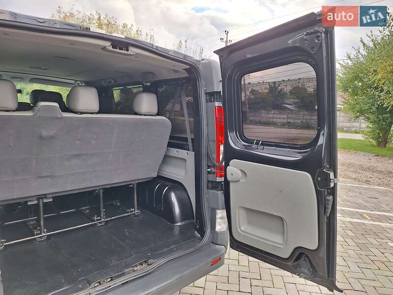 Мінівен Opel Vivaro 2010 в Києві