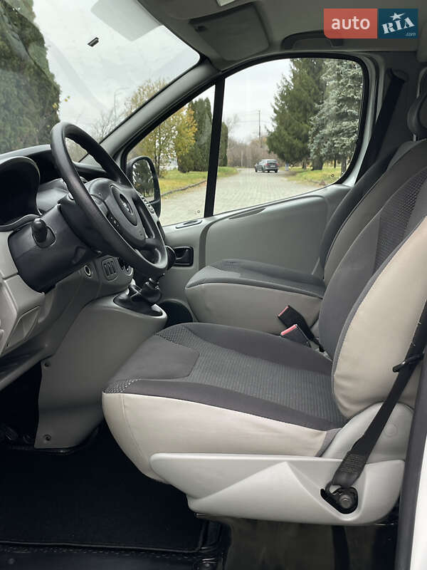 Минивэн Opel Vivaro 2012 в Дубно фото 42 Минивэн Opel Vivaro 2012 в Дубно