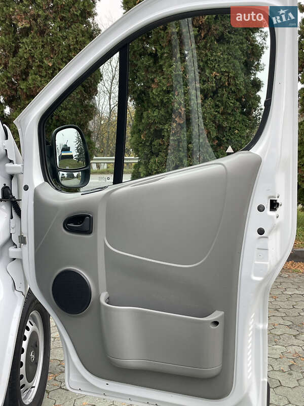 Минивэн Opel Vivaro 2012 в Дубно фото 47 Минивэн Opel Vivaro 2012 в Дубно