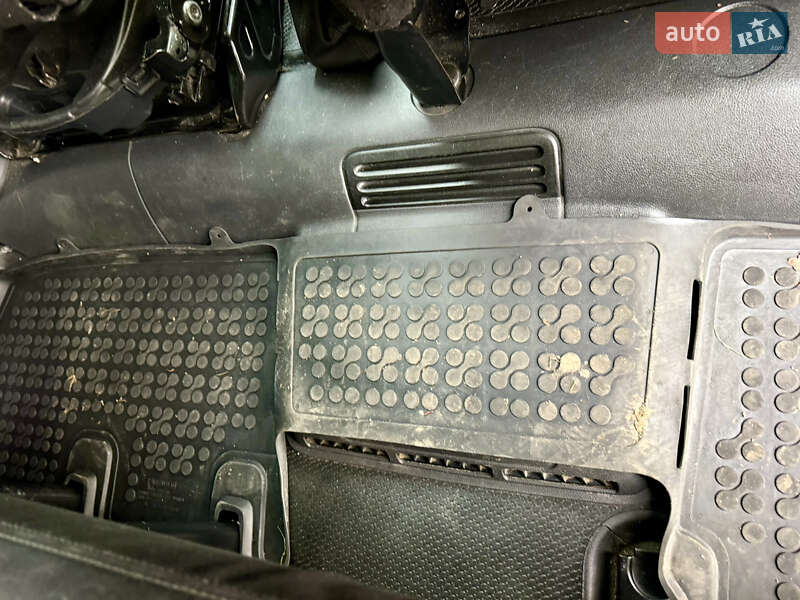 Минивэн Opel Vivaro 2015 в Черновцах фото 19 Минивэн Opel Vivaro 2015 в Черновцах