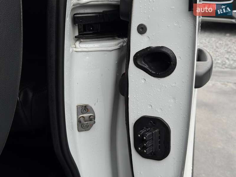 Мінівен Opel Vivaro 2018 в Рівному