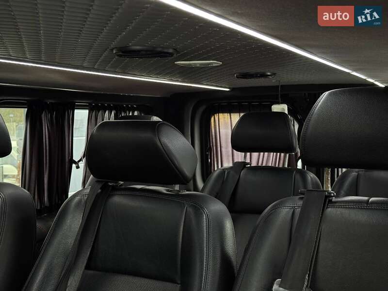 Мінівен Opel Vivaro 2018 в Рівному