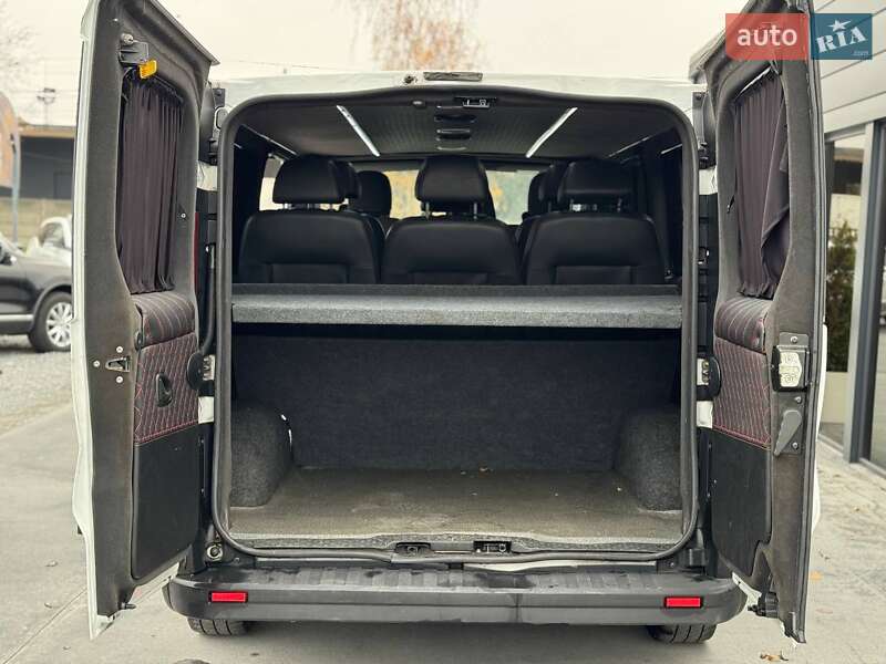 Мінівен Opel Vivaro 2018 в Рівному