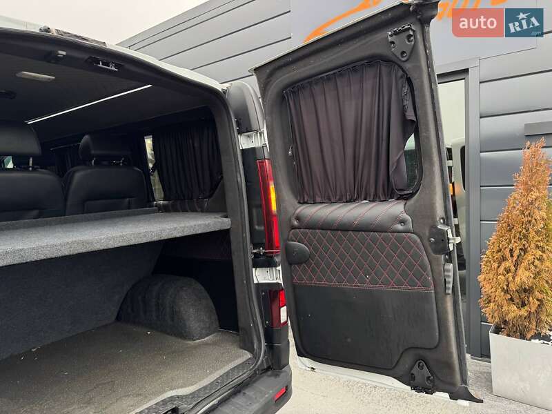 Мінівен Opel Vivaro 2018 в Рівному