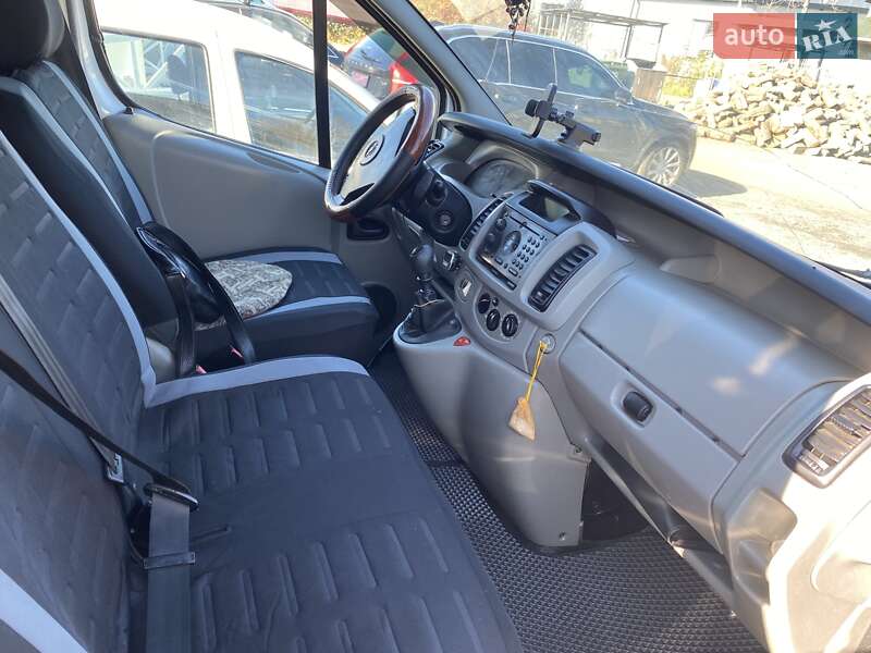 Минивэн Opel Vivaro 2005 в Львове фото 12 Минивэн Opel Vivaro 2005 в Львове