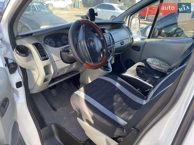 Минивэн Opel Vivaro 2005 в Львове фото 15 Минивэн Opel Vivaro 2005 в Львове