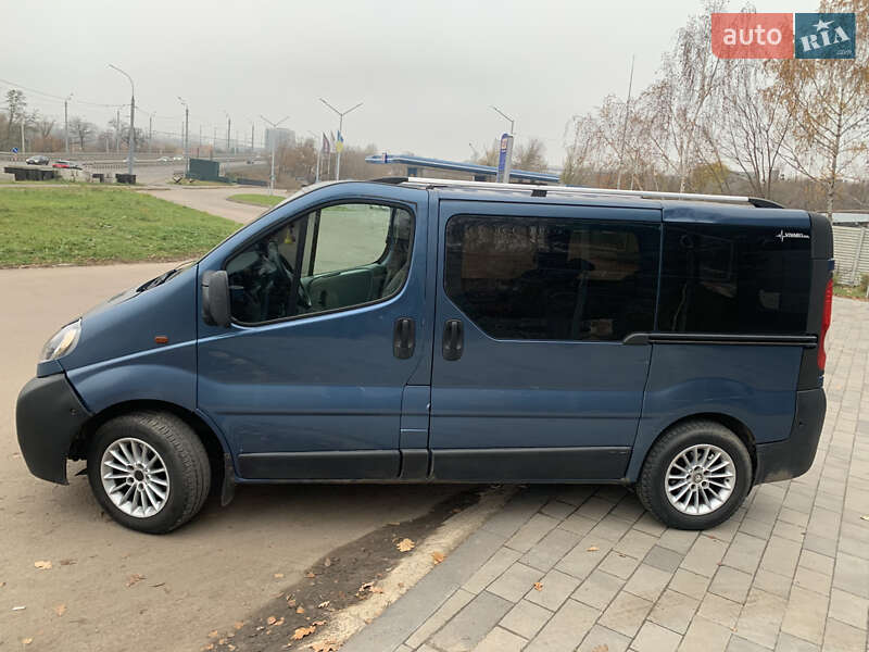 Мінівен Opel Vivaro 2005 в Харкові фото 2 Мінівен Opel Vivaro 2005 в Харкові