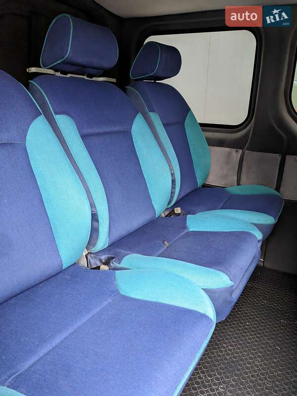 Минивэн Opel Vivaro 2009 в Луцке