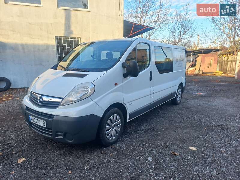 Минивэн Opel Vivaro 2012 в Звягеле фото 2 Минивэн Opel Vivaro 2012 в Звягеле