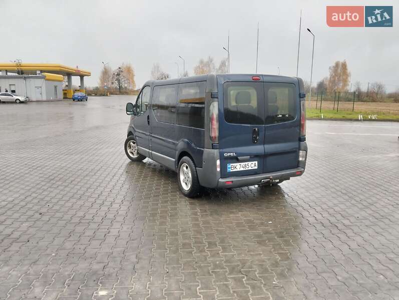 Минивэн Opel Vivaro 2003 в Луцке