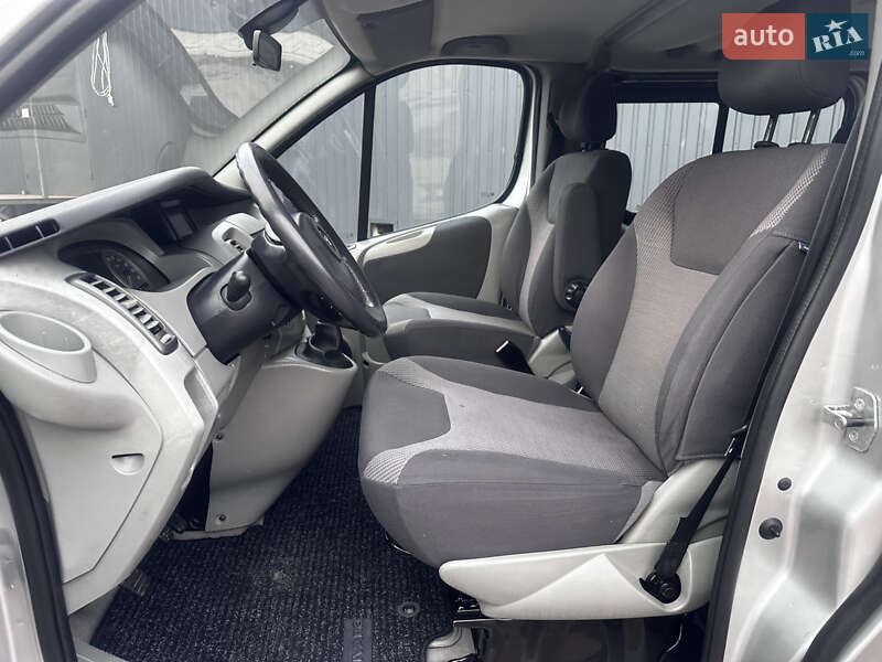 Минивэн Opel Vivaro 2006 в Дубно фото 32 Минивэн Opel Vivaro 2006 в Дубно