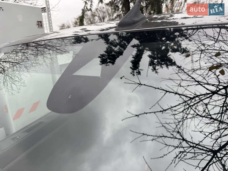 Вантажний фургон Opel Vivaro 2020 в Дубні