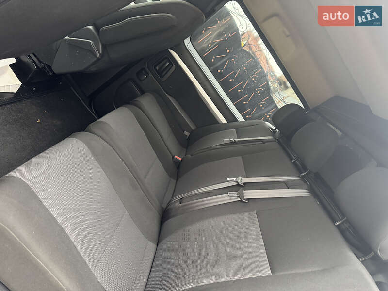 Вантажний фургон Opel Vivaro 2020 в Дубні