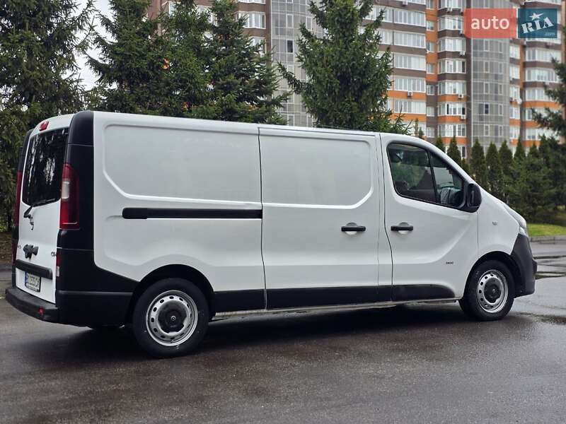 Грузовой фургон Opel Vivaro 2017 в Тернополе