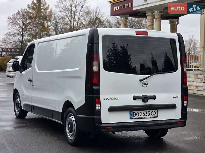 Грузовой фургон Opel Vivaro 2017 в Тернополе