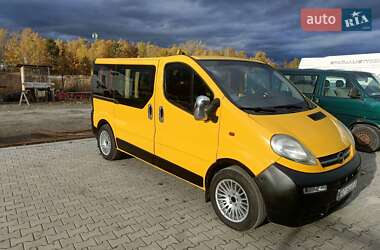 Мінівен Opel Vivaro 2004 в Самборі