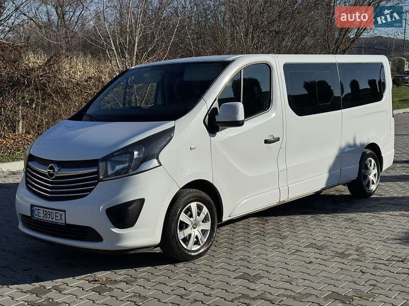 Минивэн Opel Vivaro 2017 в Черновцах