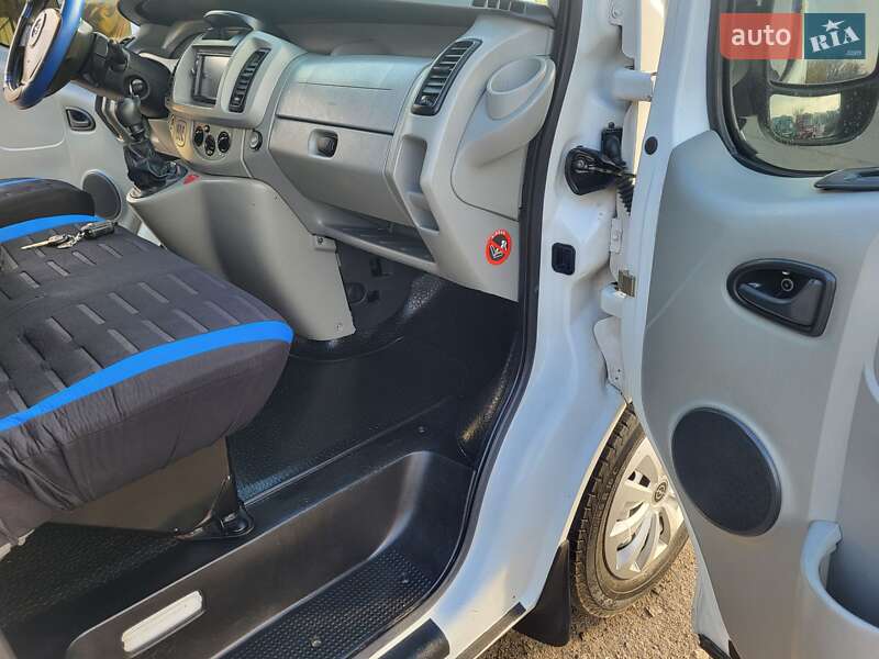 Минивэн Opel Vivaro 2004 в Хмельницком