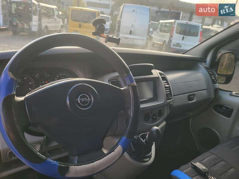 Минивэн Opel Vivaro 2004 в Хмельницком