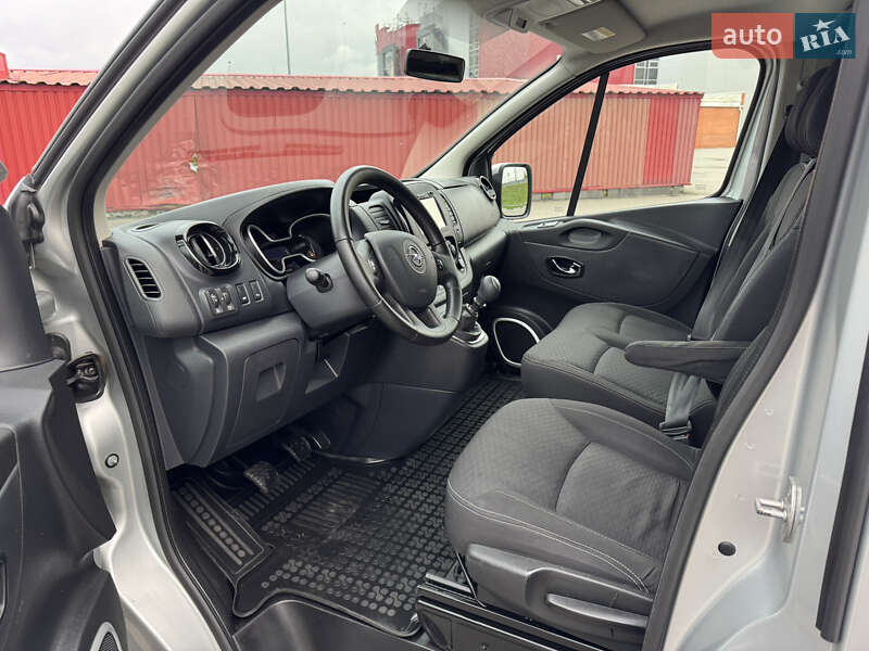 Минивэн Opel Vivaro 2016 в Киеве фото 22 Минивэн Opel Vivaro 2016 в Киеве