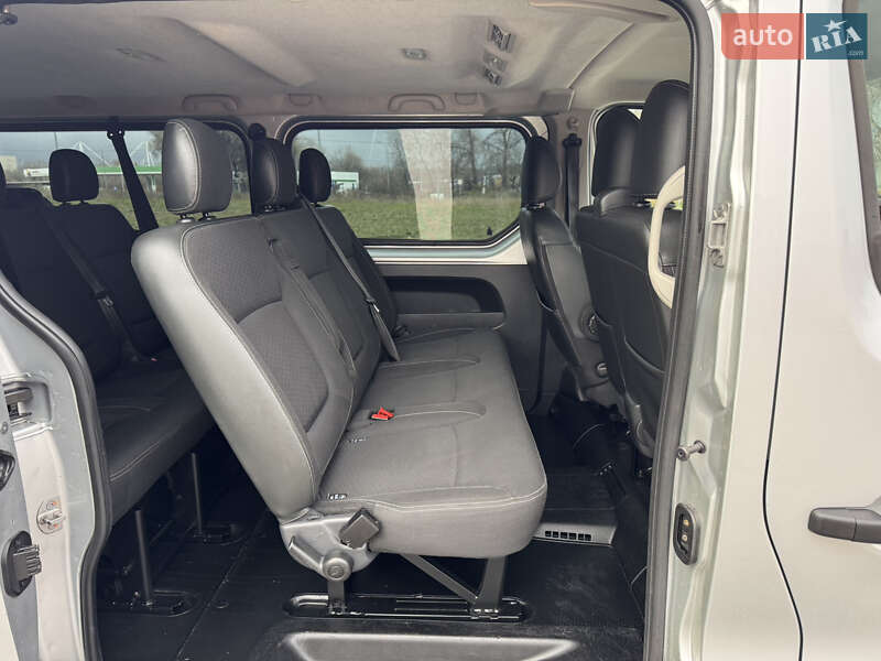 Минивэн Opel Vivaro 2016 в Киеве фото 29 Минивэн Opel Vivaro 2016 в Киеве