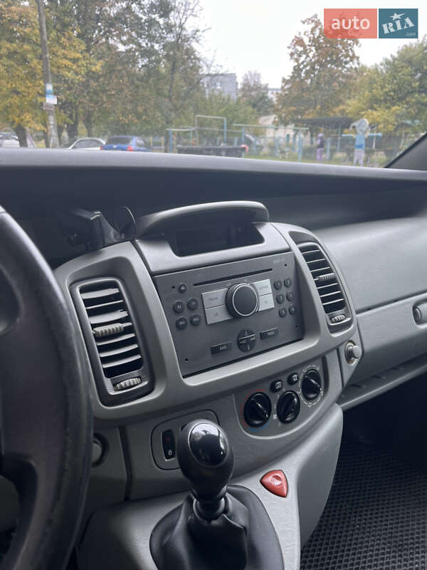 Мінівен Opel Vivaro 2007 в Запоріжжі