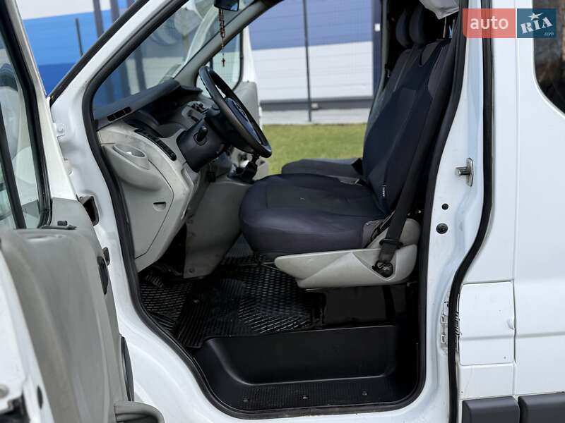 Минивэн Opel Vivaro 2006 в Львове фото 30 Минивэн Opel Vivaro 2006 в Львове