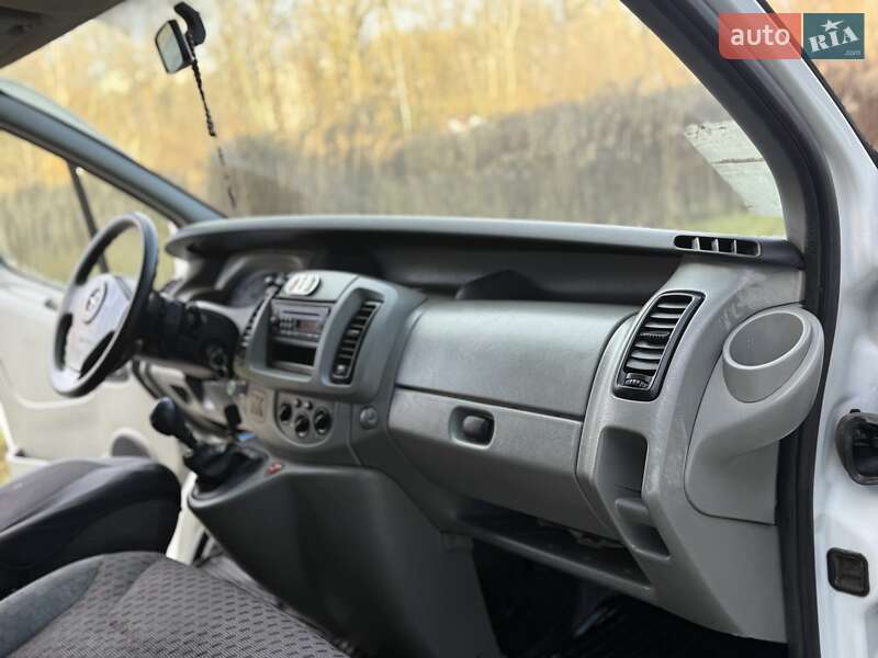 Минивэн Opel Vivaro 2006 в Львове фото 33 Минивэн Opel Vivaro 2006 в Львове