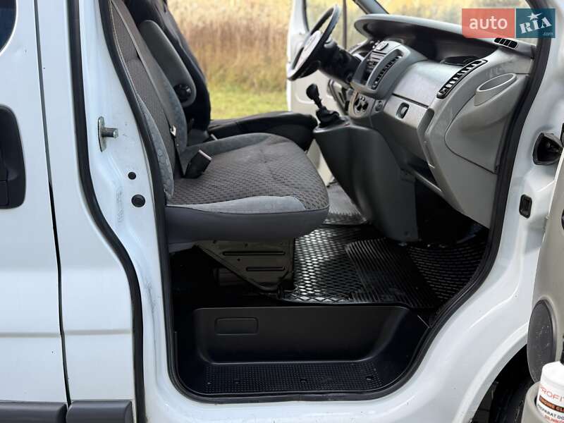 Минивэн Opel Vivaro 2006 в Львове фото 48 Минивэн Opel Vivaro 2006 в Львове