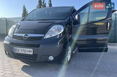 Минивэн Opel Vivaro 2008 в Дунаевцах