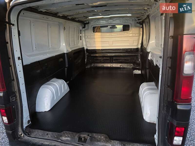 Грузовой фургон Opel Vivaro 2017 в Тернополе фото 16 Грузовой фургон Opel Vivaro 2017 в Тернополе