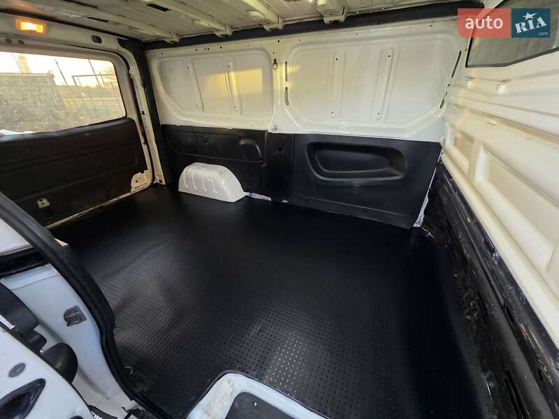 Грузовой фургон Opel Vivaro 2017 в Тернополе фото 18 Грузовой фургон Opel Vivaro 2017 в Тернополе
