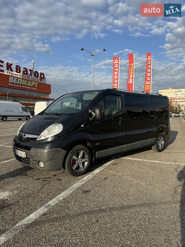 Минивэн Opel Vivaro 2012 в Черновцах фото Минивэн Opel Vivaro 2012 в Черновцах