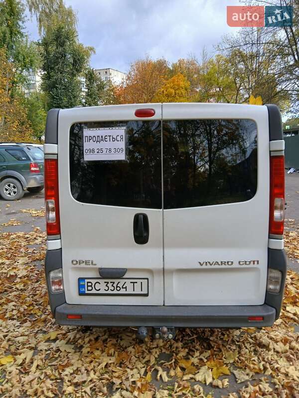 Минивэн Opel Vivaro 2007 в Новояворовске