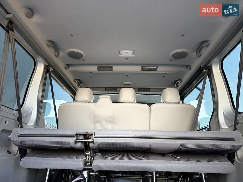 Минивэн Opel Vivaro 2014 в Ровно