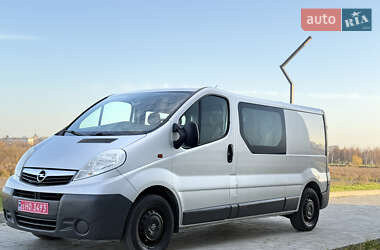 Минивэн Opel Vivaro 2013 в Ровно
