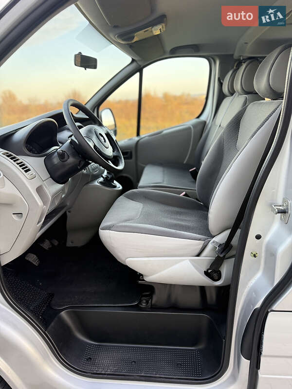 Минивэн Opel Vivaro 2013 в Ровно фото 13 Минивэн Opel Vivaro 2013 в Ровно