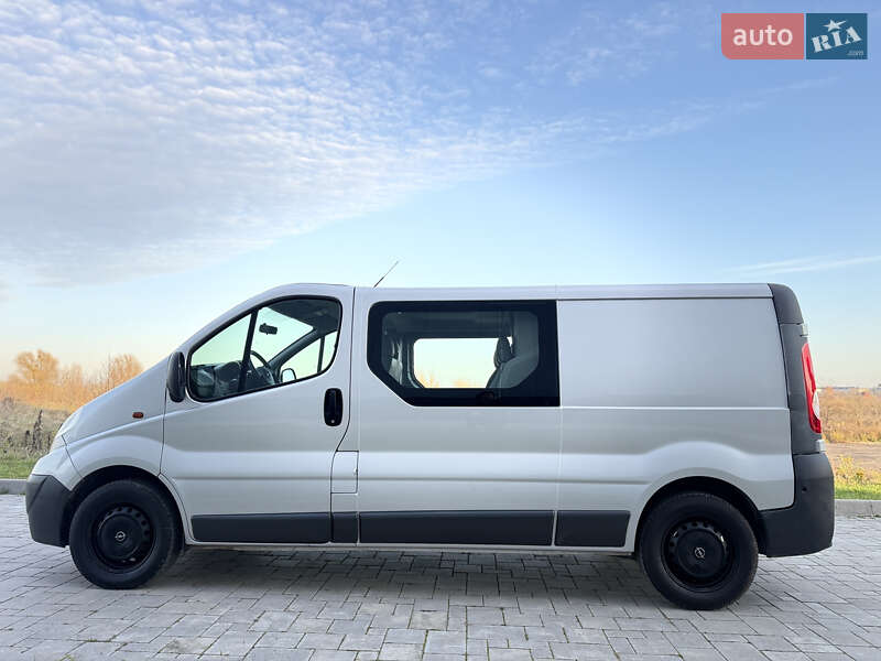 Минивэн Opel Vivaro 2013 в Ровно фото 8 Минивэн Opel Vivaro 2013 в Ровно