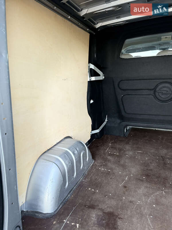 Минивэн Opel Vivaro 2013 в Ровно фото 29 Минивэн Opel Vivaro 2013 в Ровно