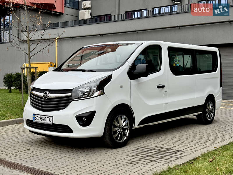 Минивэн Opel Vivaro 2015 в Львове