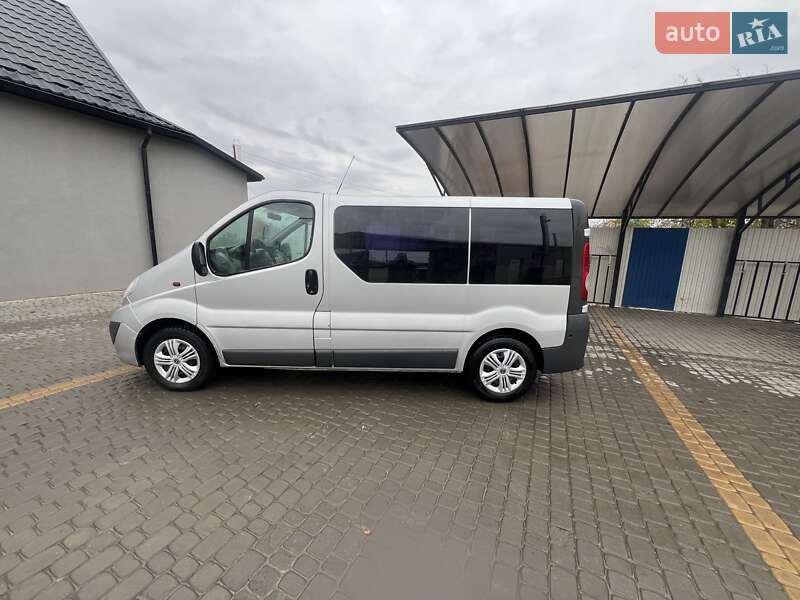 Мінівен Opel Vivaro 2011 в Чемерівцях