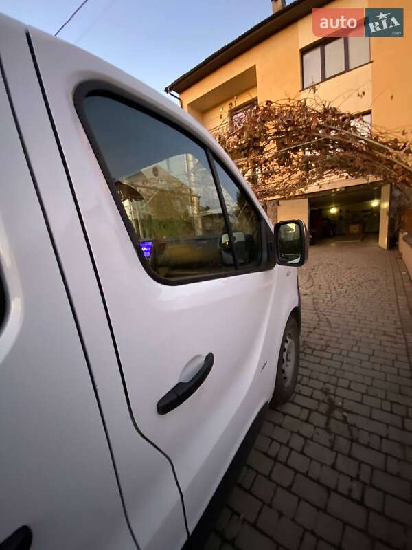 Інші вантажівки Opel Vivaro 2015 в Львові