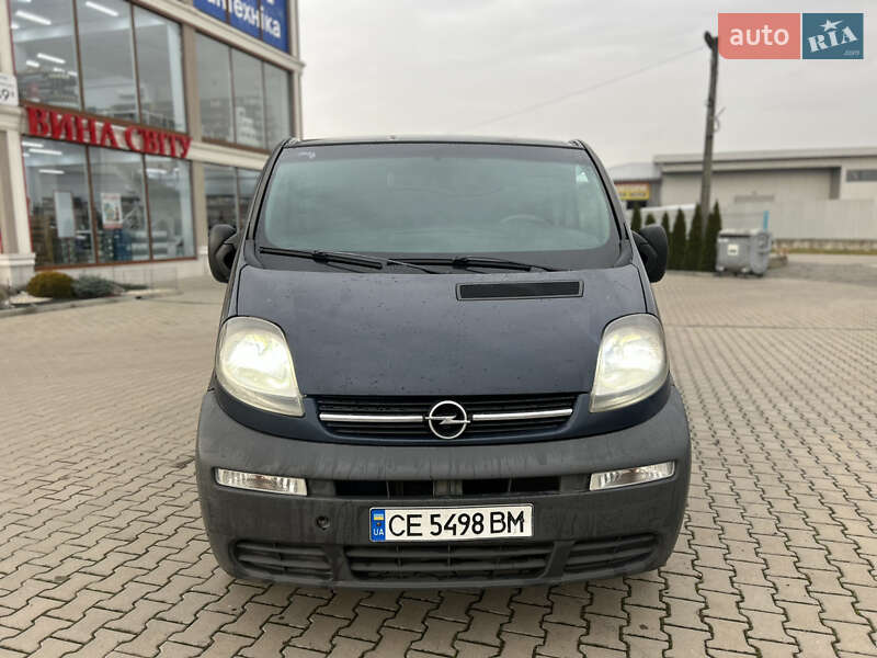 Opel Vivaro 2003