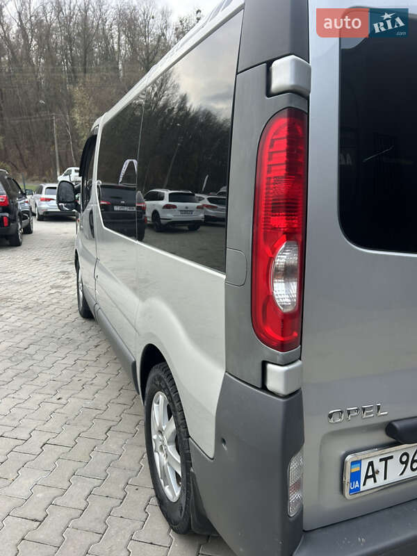 Минивэн Opel Vivaro 2007 в Черновцах