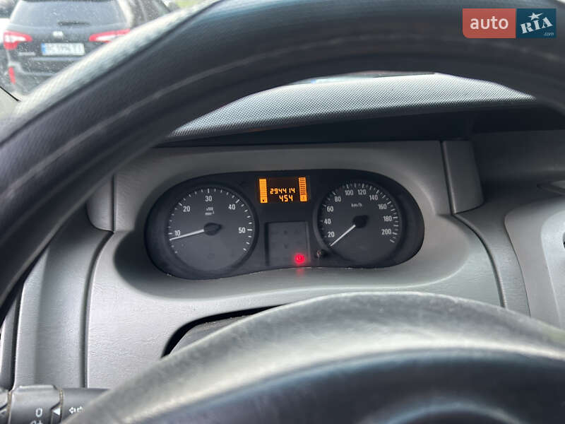 Минивэн Opel Vivaro 2007 в Черновцах