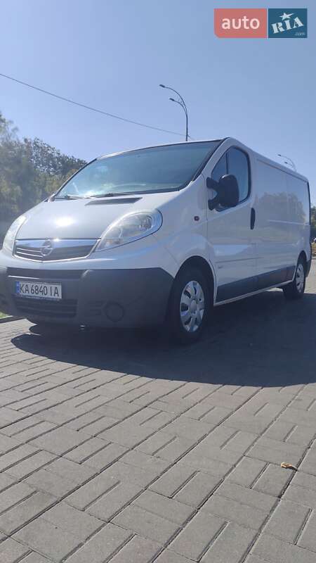 Грузовой фургон Opel Vivaro 2011 в Киеве фото Грузовой фургон Opel Vivaro 2011 в Киеве
