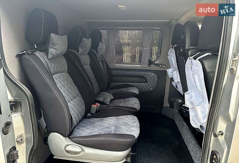 Грузопассажирский фургон Opel Vivaro 2014 в Житомире