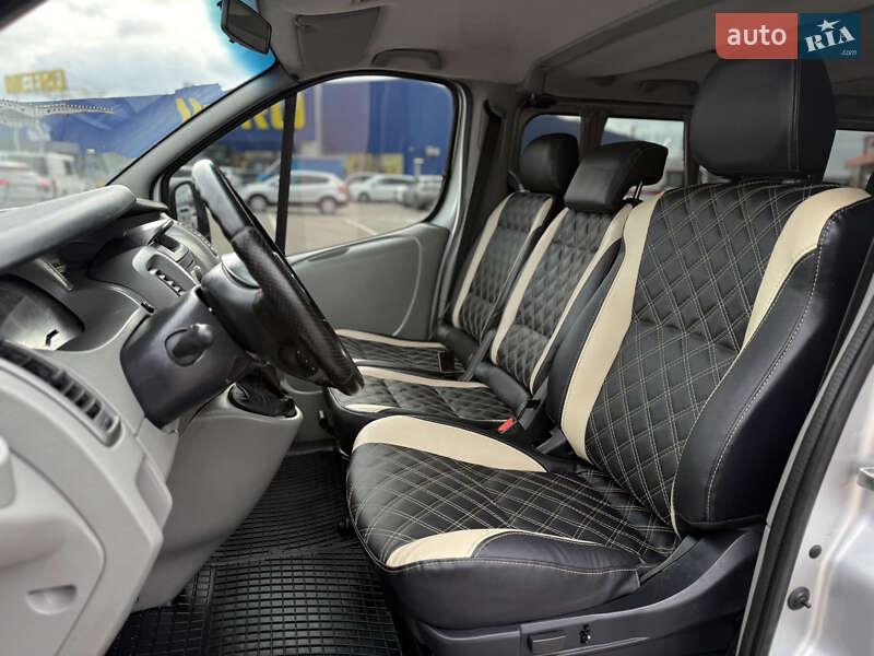 Минивэн Opel Vivaro 2009 в Виннице