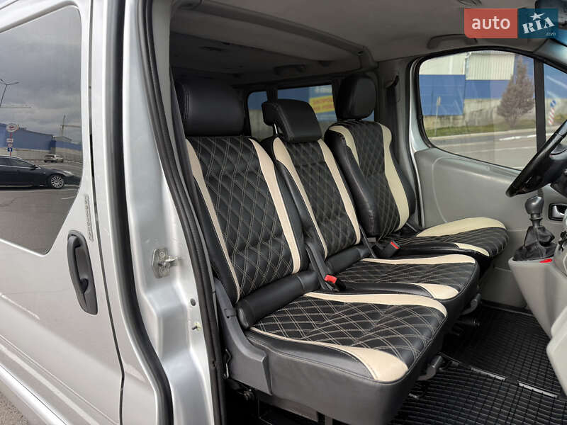 Минивэн Opel Vivaro 2009 в Виннице